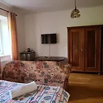 Pod Lipou 3*