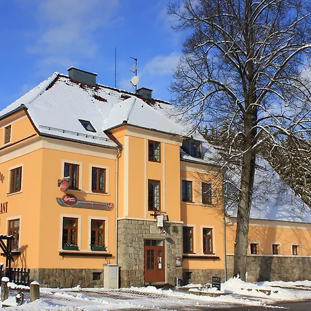 Pod Lipou Loučovice