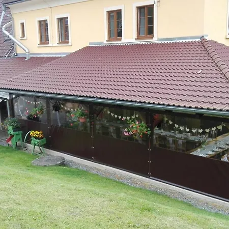 Pod Lipou Guest house