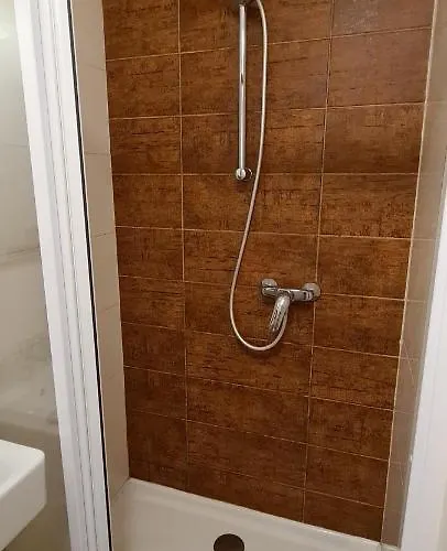 Pod Lipou Konukevi 3*